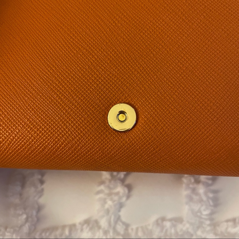 Tory Burch Sunglasses Case - Picture 7 of 12